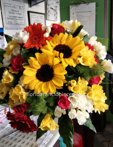 bouquet di fiori colorato » Fiori a Bisceglie. Acquisto online con invio e  consegna a domicilio di fiori e piante a Bisceglie.